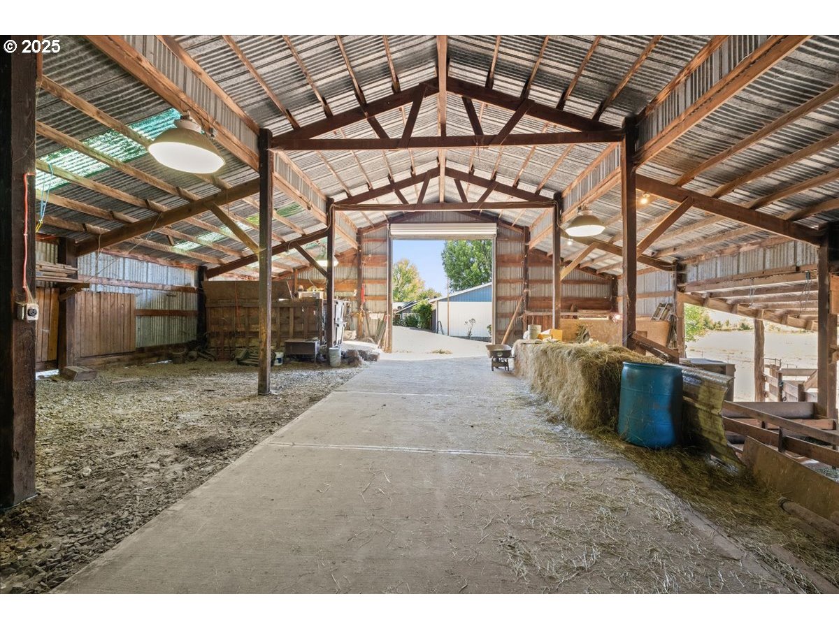 16780 Southwest Muddy Valley Road McMinnville, OR 97128 - Photo 39 of 42