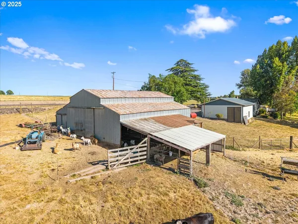 $949,000 | 16780 Southwest Muddy Valley Road, McMinnville, OR 97128