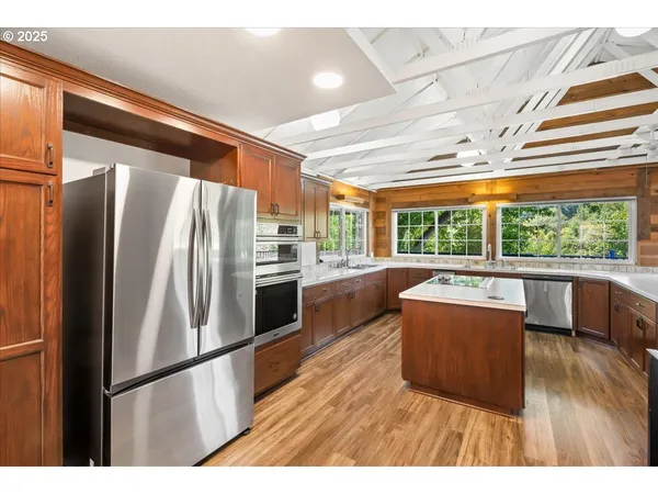 $949,000 | 16780 Southwest Muddy Valley Road, McMinnville, OR 97128