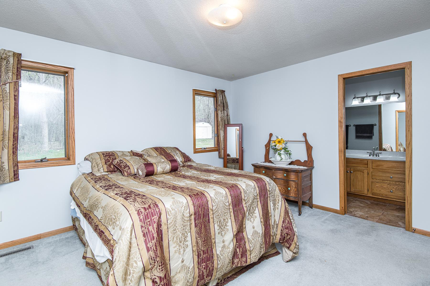 4239 Maple Street Southeast Rochester, MN 55904 - Photo 12 of 41
