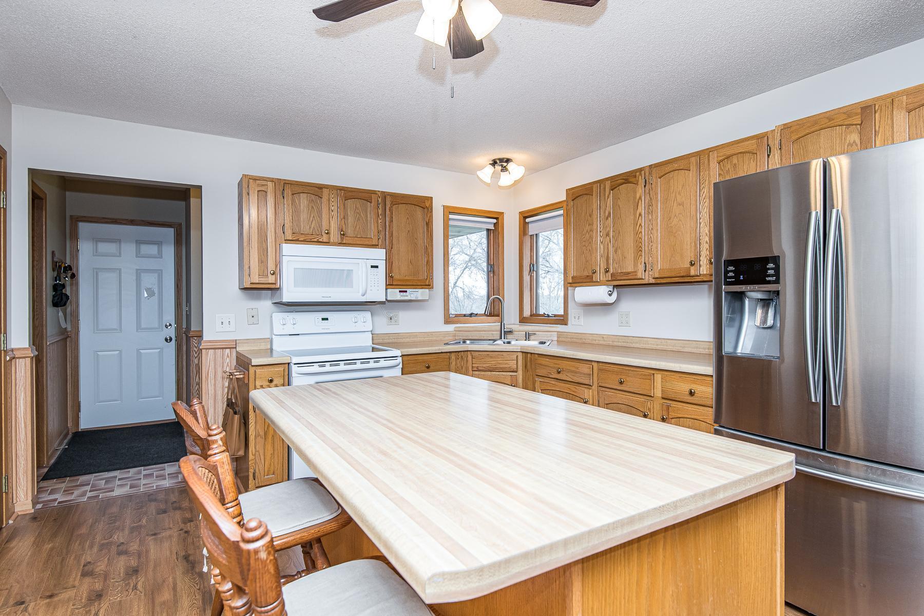 4239 Maple Street Southeast Rochester, MN 55904 - Photo 3 of 41