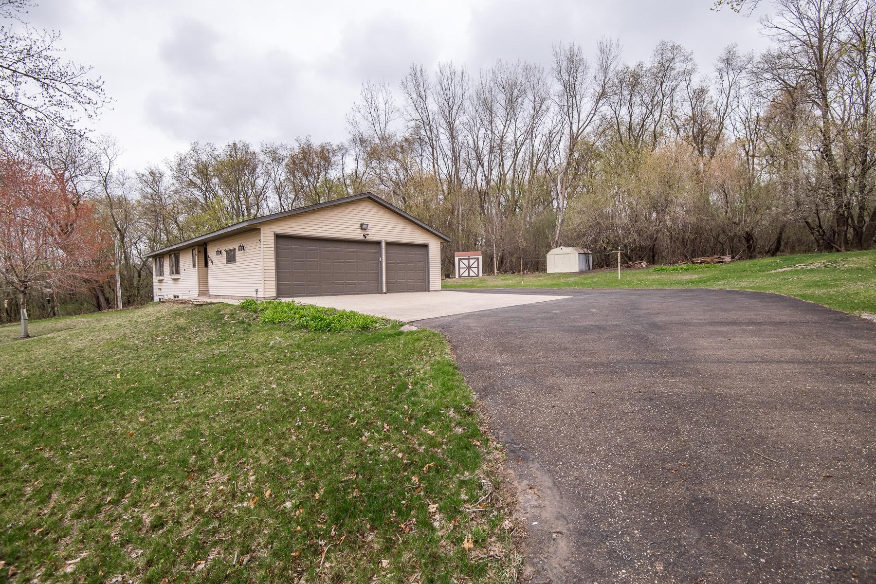 4239 Maple Street Southeast Rochester, MN 55904 - Photo 21 of 41