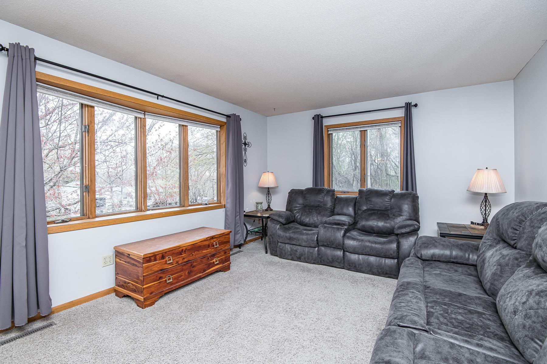 4239 Maple Street Southeast Rochester, MN 55904 - Photo 7 of 41