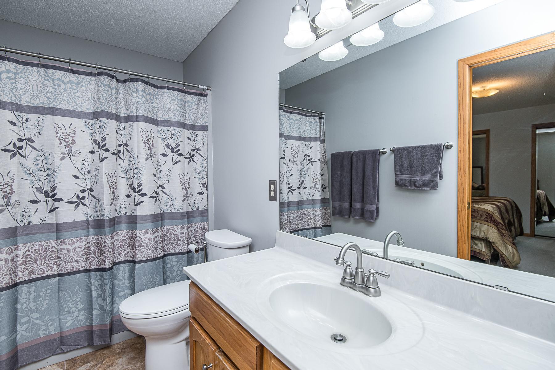 4239 Maple Street Southeast Rochester, MN 55904 - Photo 10 of 41