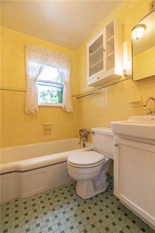 2145 West Waggoner Street Decatur, IL 62526 - Photo 9 of 22