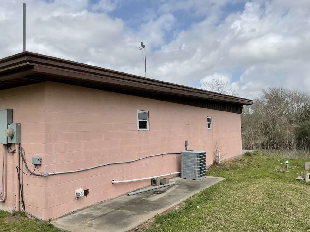 3303 St Anne Street Liverpool, TX 77577 - Photo 3 of 8