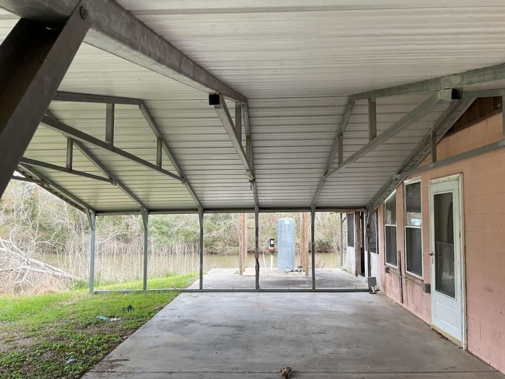3303 St Anne Street Liverpool, TX 77577 - Photo 7 of 10 a view of a porch