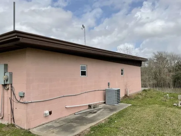 $159,899 | 3303 St Anne Street, Liverpool, TX 77577