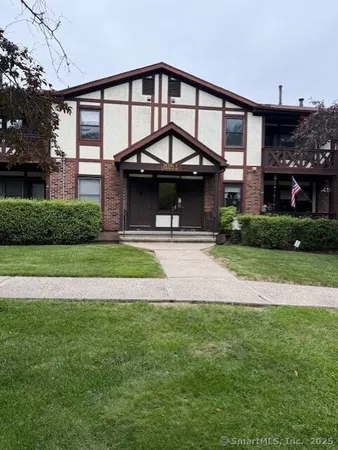 $2,250 | 365 Mather Street, Unit 43, Hamden, CT 06514