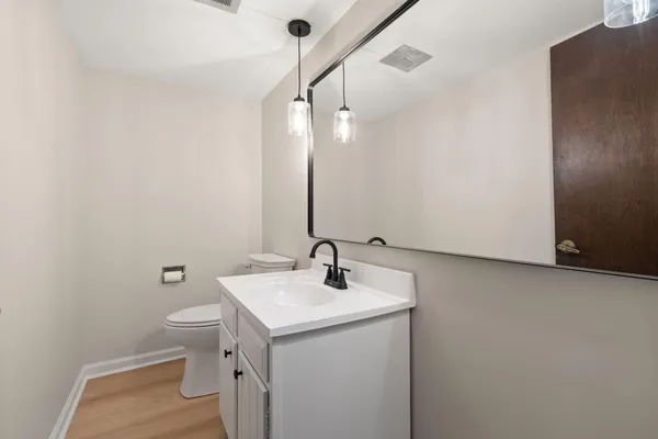 $415,000 | 947 Iroquois Drive, Crown Point, IN 46307