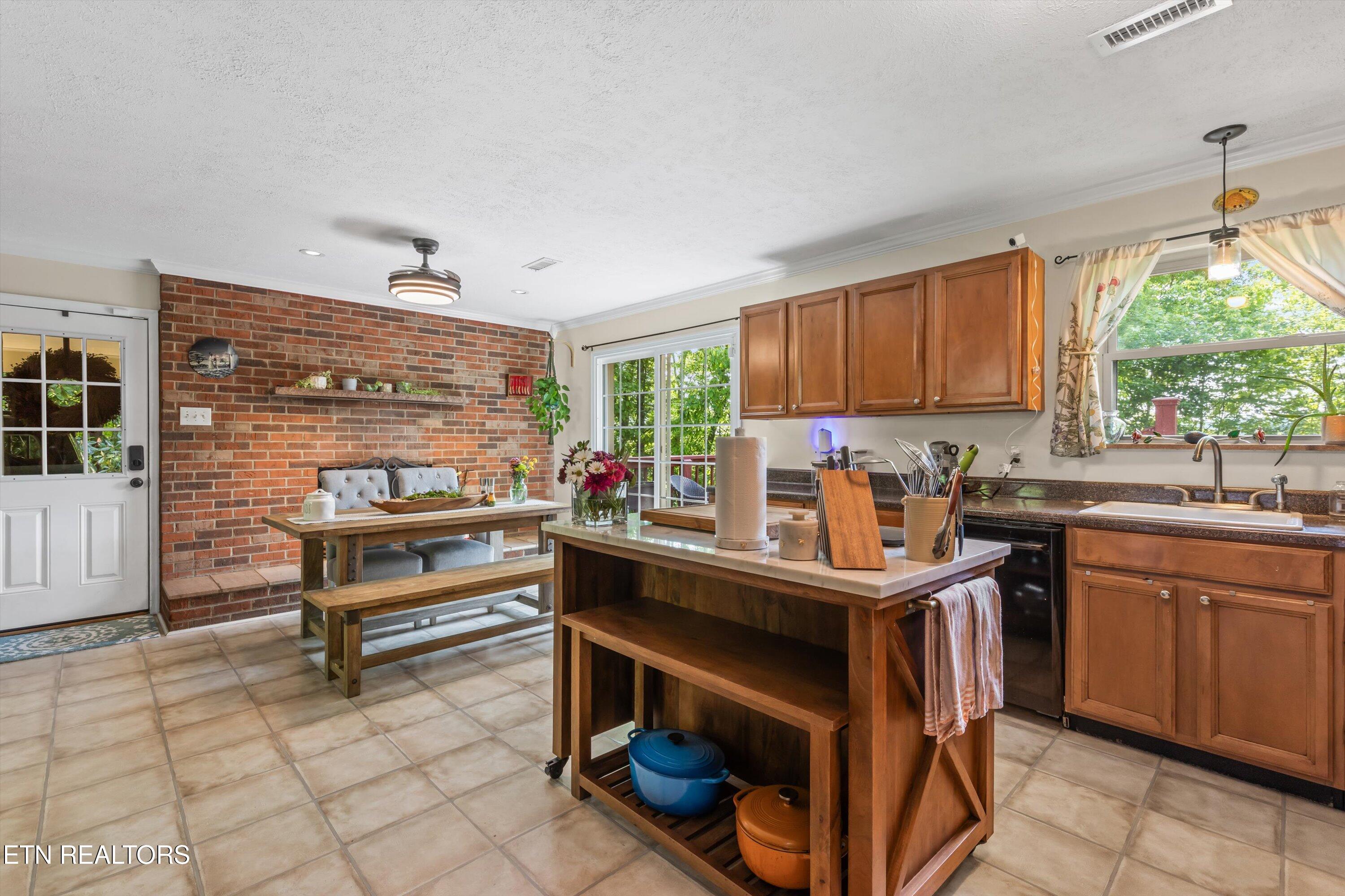 912 Lester Road Knoxville, TN 37920 - Photo 17 of 45 17-912 Lester Rd21