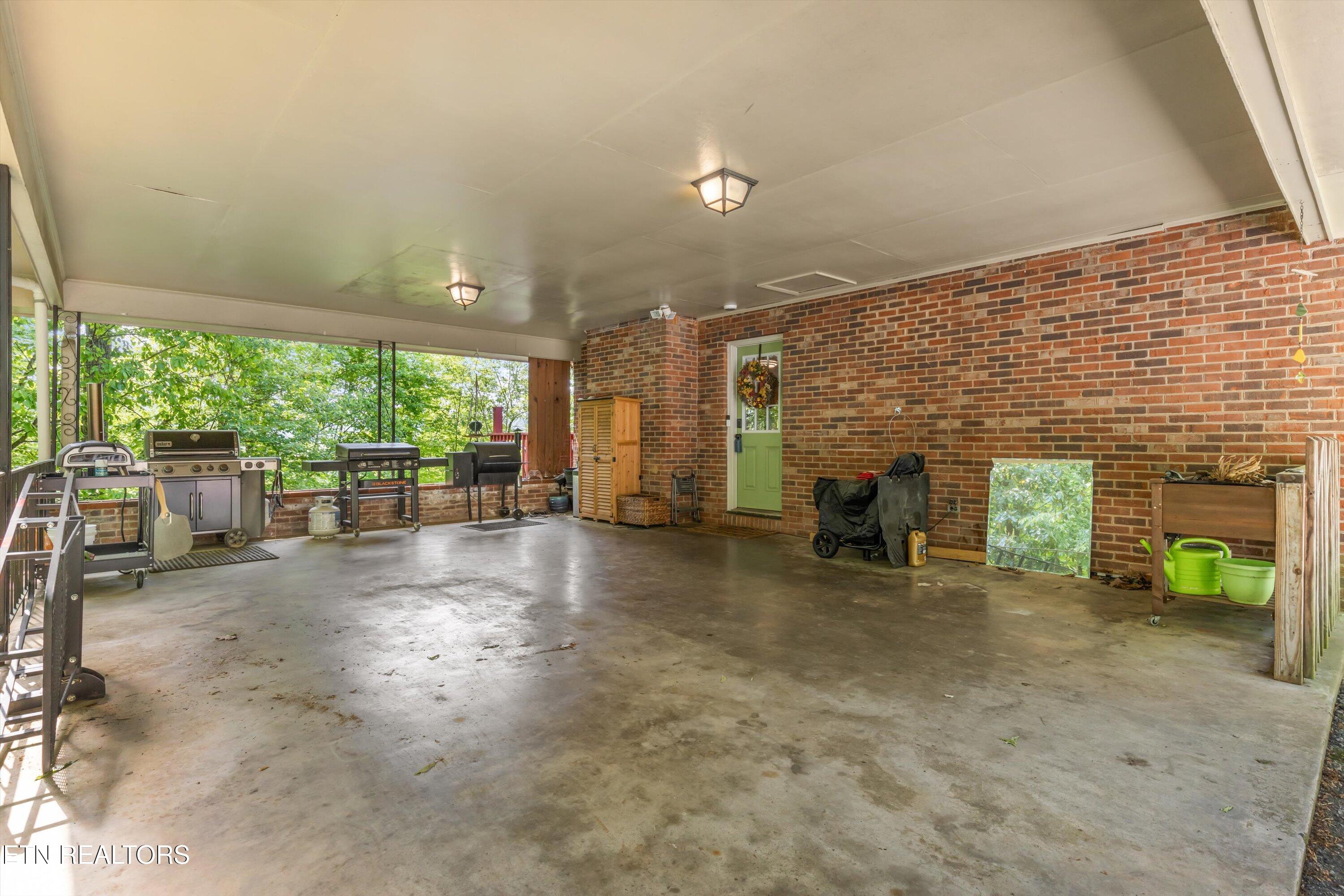 912 Lester Road Knoxville, TN 37920 - Photo 34 of 45 34-912 Lester Rd40