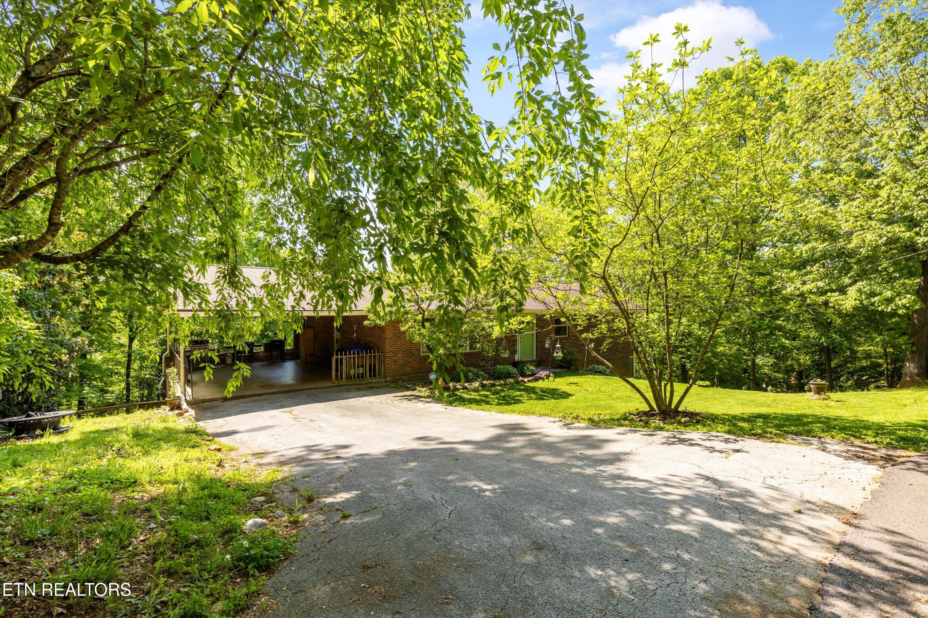 912 Lester Road Knoxville, TN 37920 - Photo 36 of 45 36-912 Lester Rd41