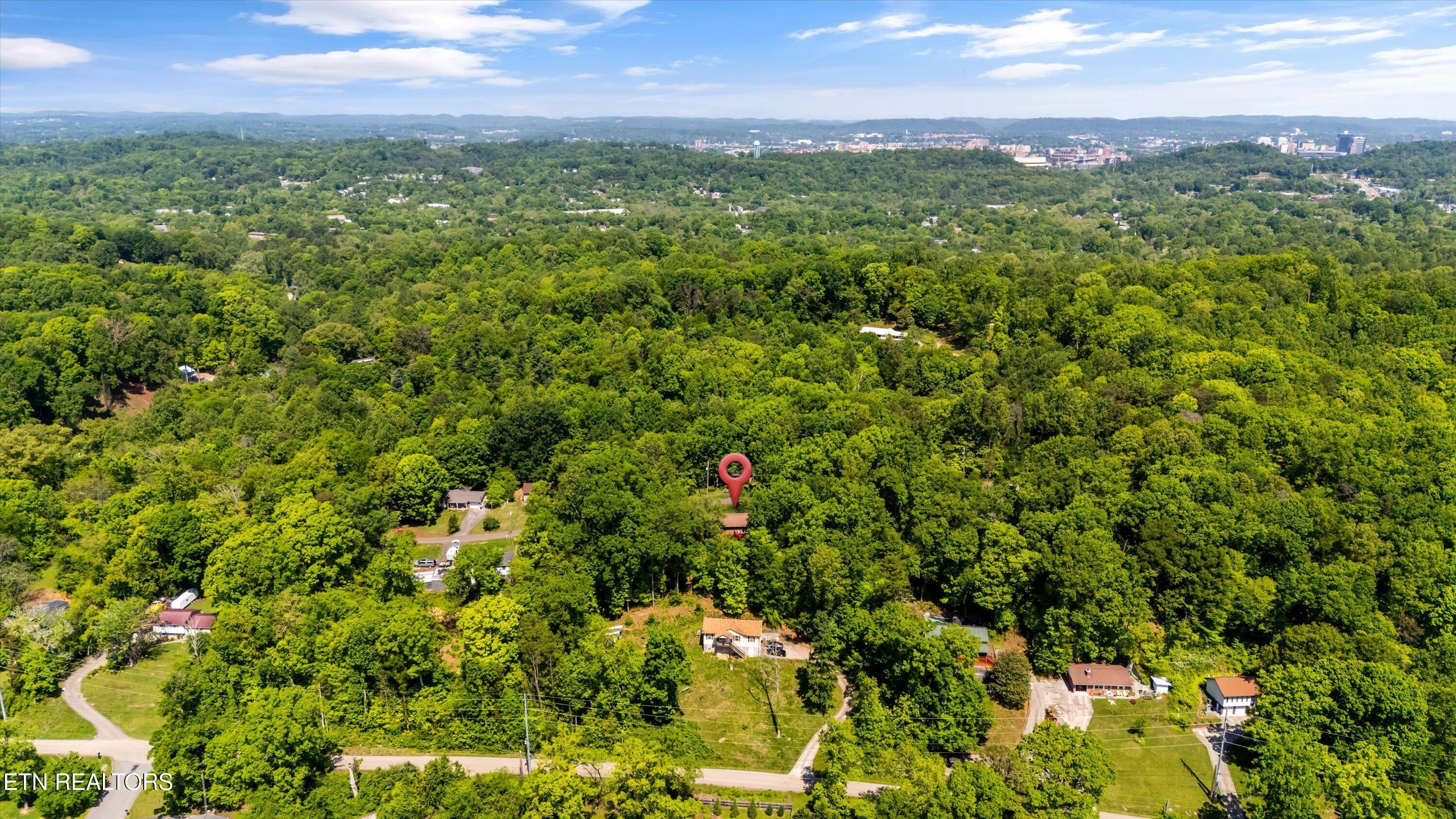 912 Lester Road Knoxville, TN 37920 - Photo 43 of 45 43-912 Lester Rd04