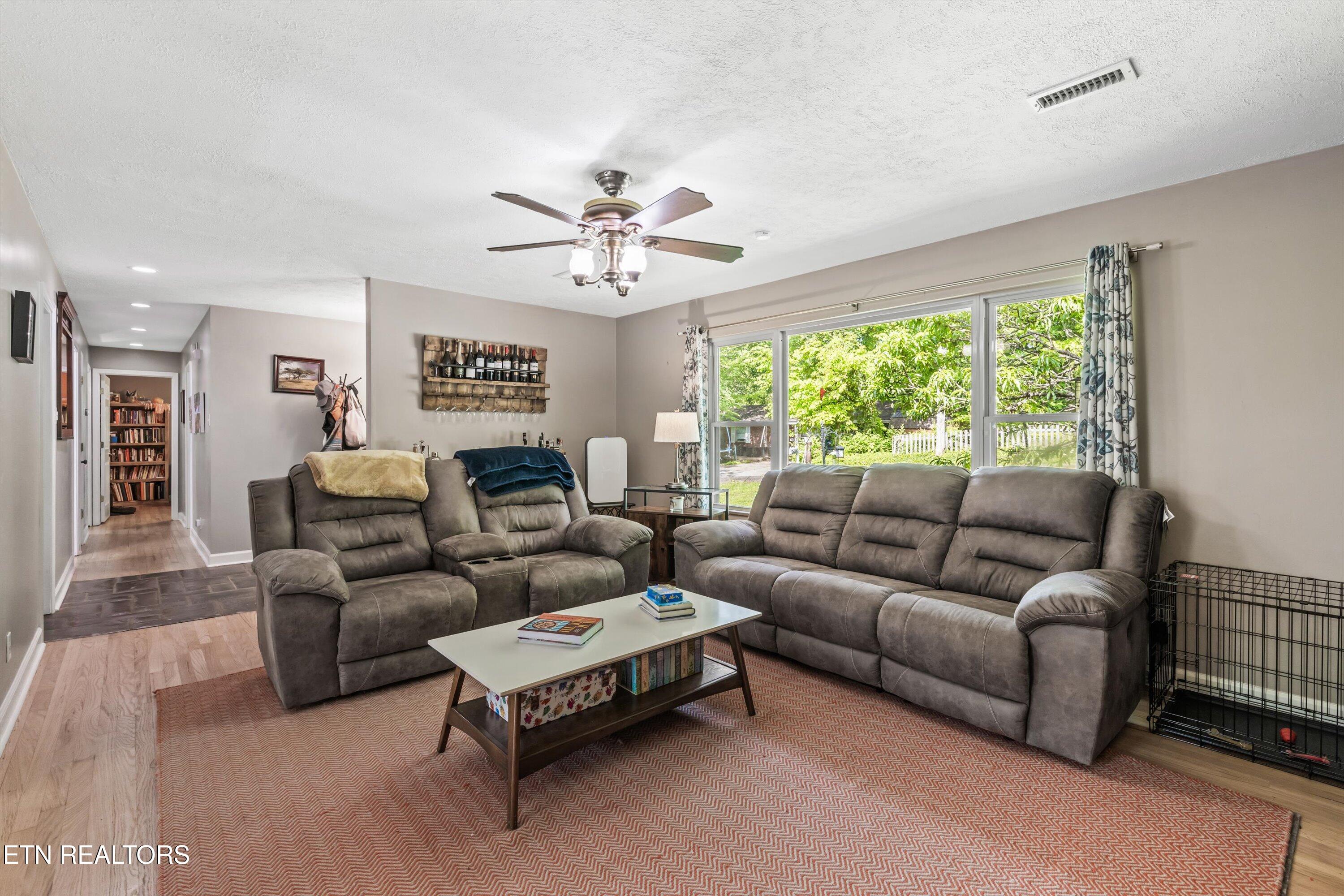 912 Lester Road Knoxville, TN 37920 - Photo 10 of 45 10-912 Lester Rd14