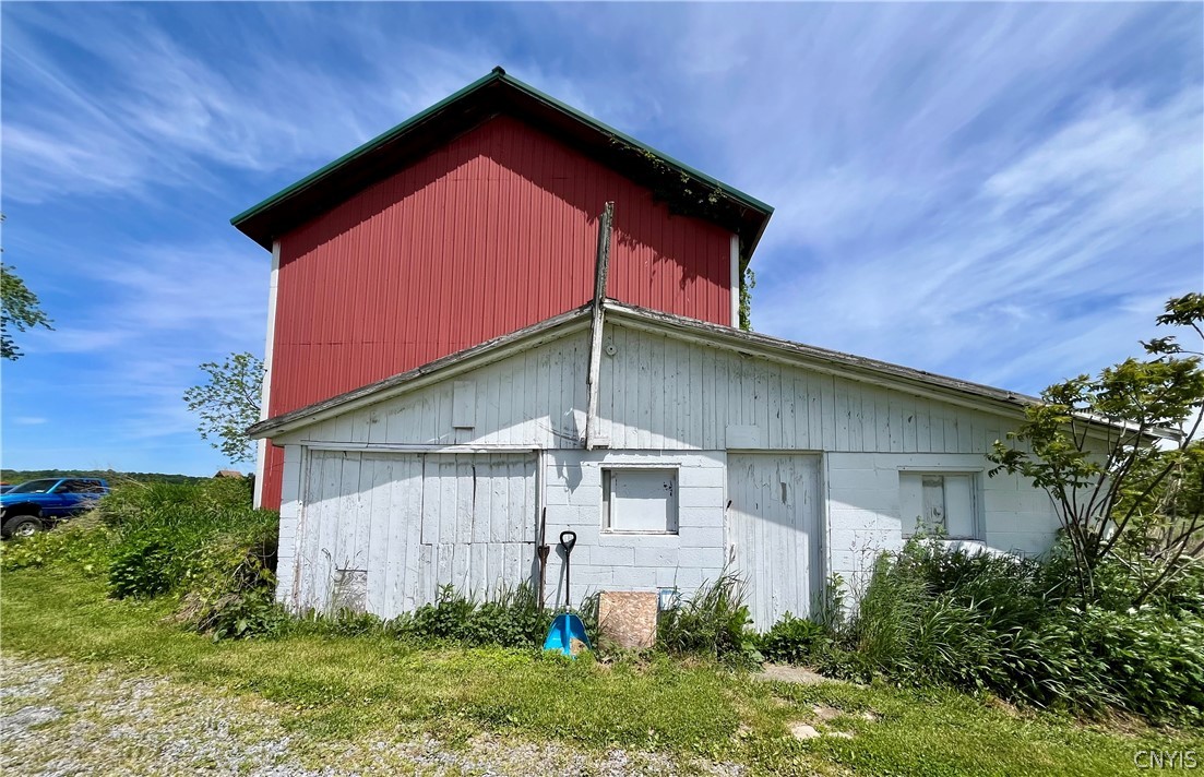 2086 State Route Sterling, NY 13156 - Photo 6 of 15 Milk House