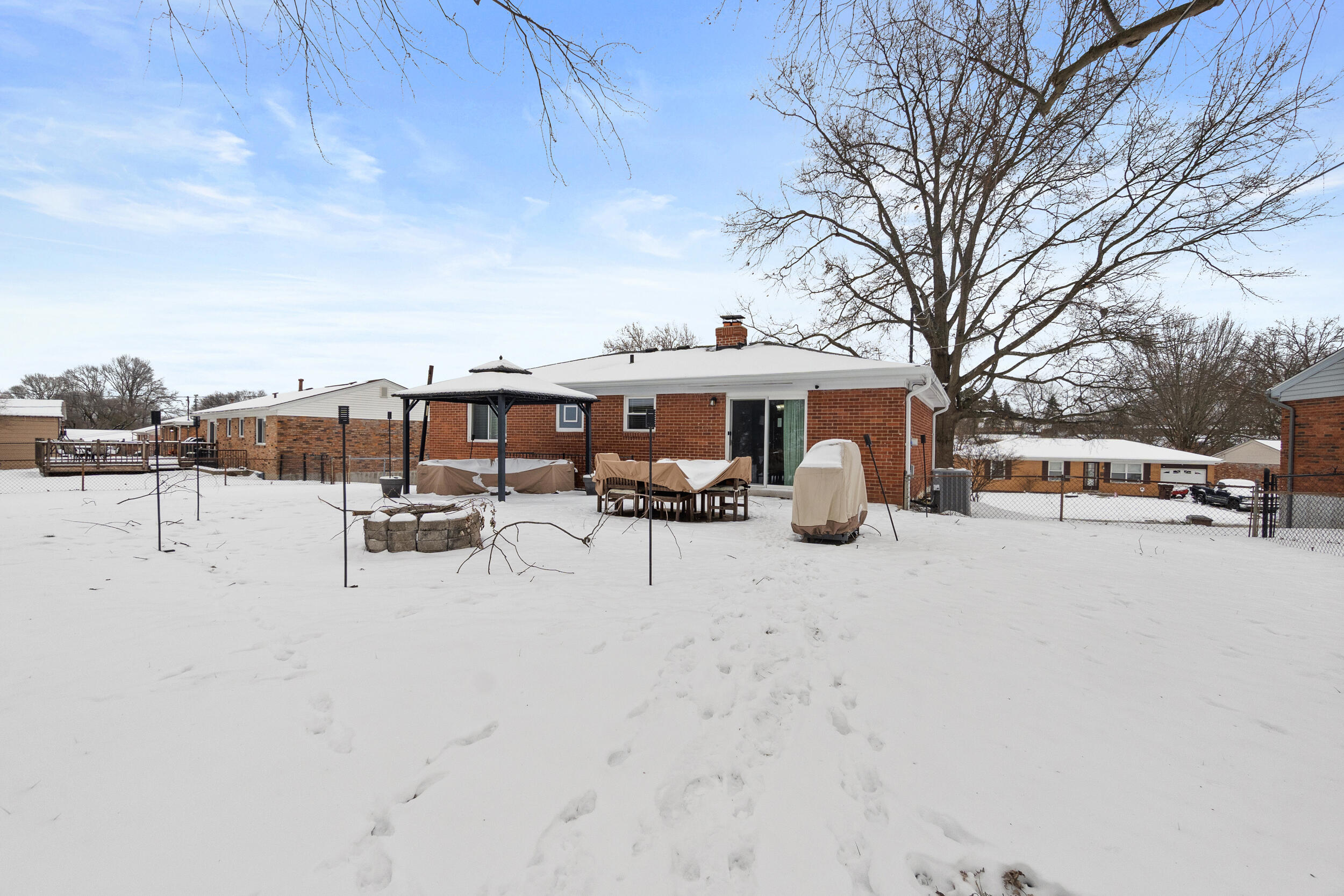 163 Raintree Road Florence, KY 41042 - Photo 4 of 38 Gallery Image 4