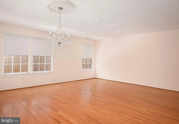 $225,000 | 150 Jumpers Circle, Unit 189, Baltimore, MD 21236
