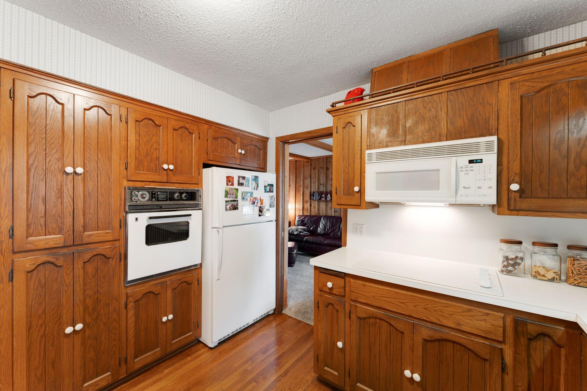 10940 Chowen Avenue South Bloomington, MN 55431 - Photo 11 of 32