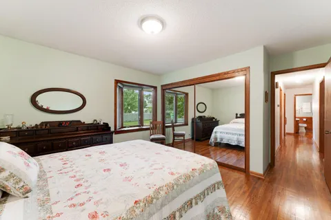 $399,900 | 10940 Chowen Avenue South, Bloomington, MN 55431