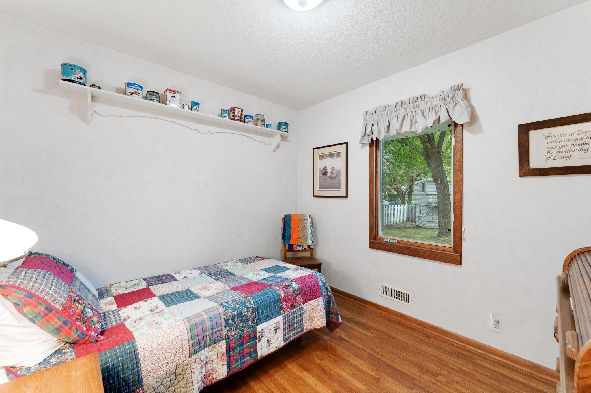 10940 Chowen Avenue South Bloomington, MN 55431 - Photo 17 of 32