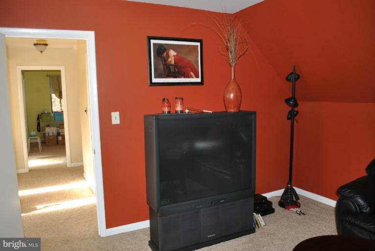 2117 Coon Club Road Westminster, MD 21157 - Photo 8 of 30 Bedroom