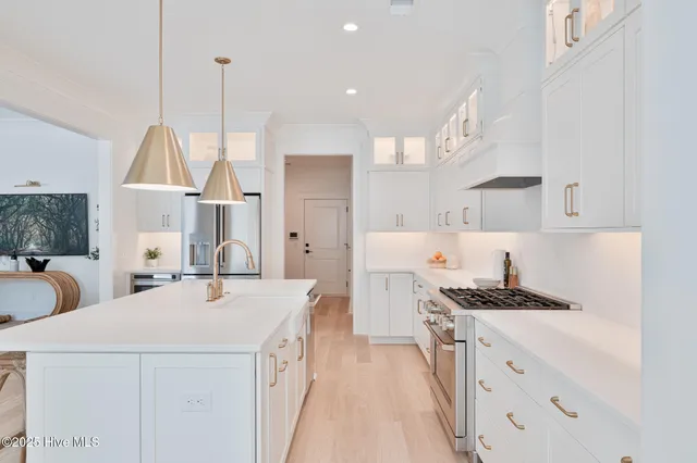 $709,900 | 385 Crow Creek Drive Northwest, Calabash, NC 28467