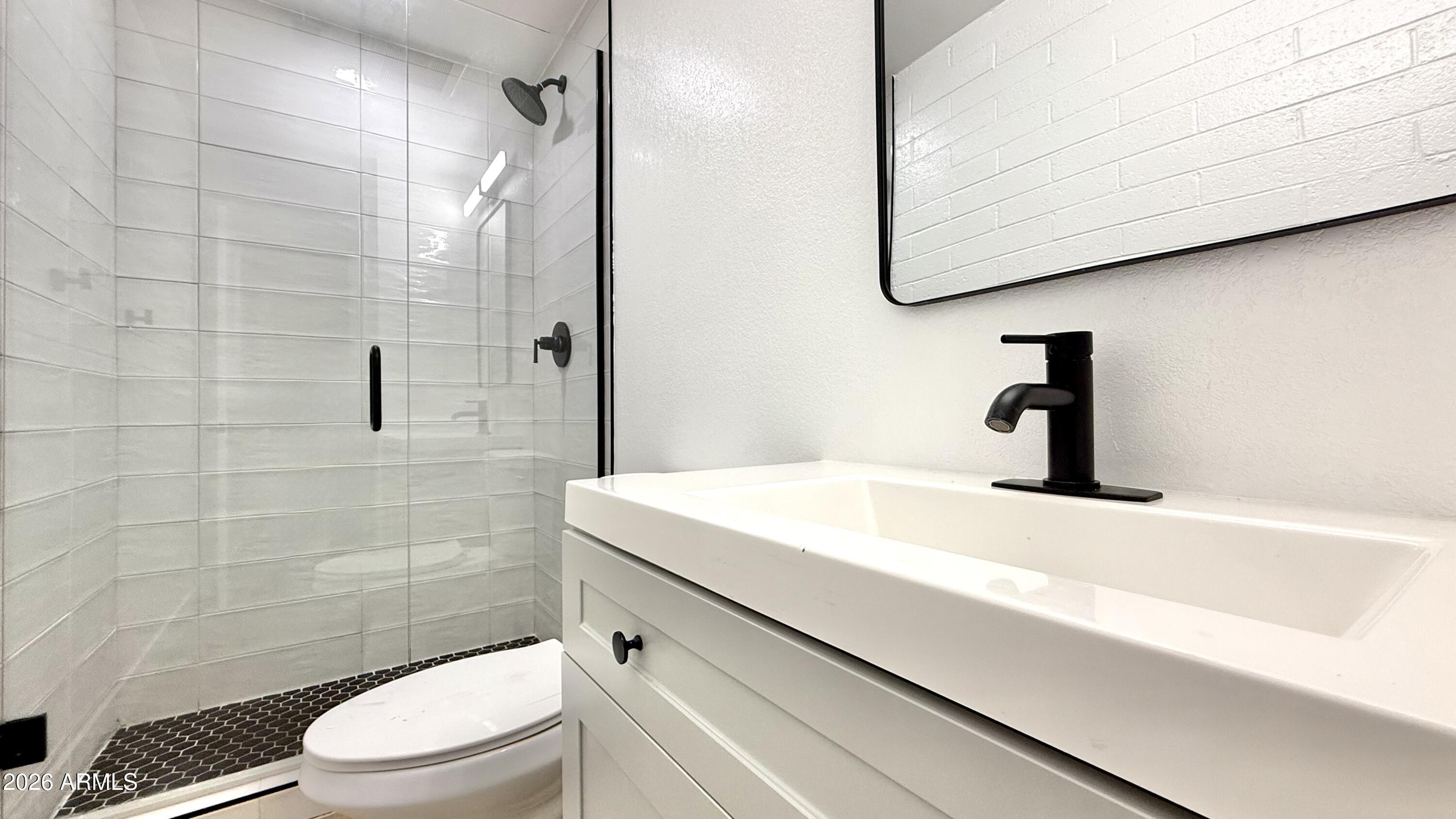 1840 West Thomas Road, Unit 16 Phoenix, AZ 85015 - Photo 12 of 15 img_8356