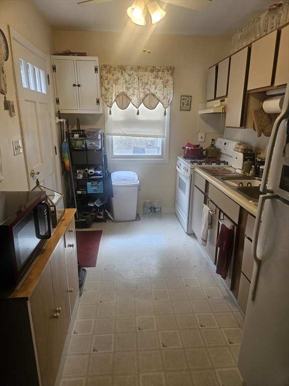 13 Spring Hill Road Newbury, MA 01922 - Photo 10 of 13