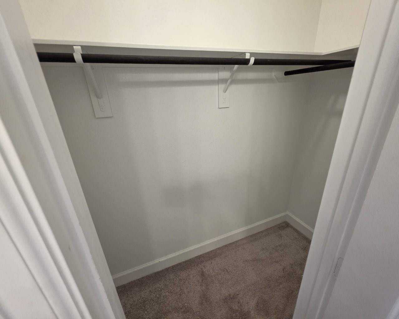 3015 Harbor Spring Way Manvel, TX 77578 - Photo 15 of 33 Bedroom 2 closet.