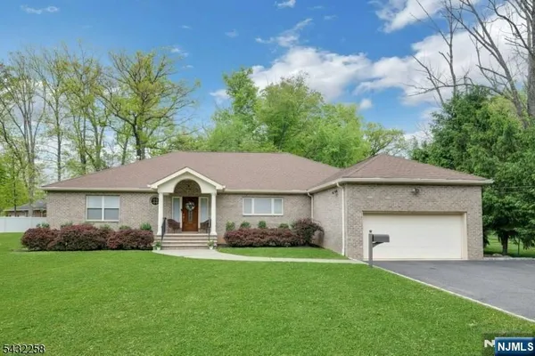 $1,019,000 | 319 South Orange Avenue, Livingston, NJ 07039