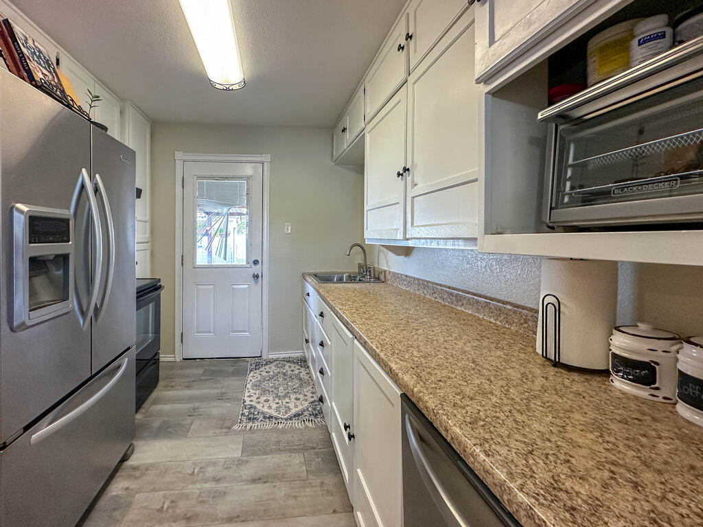 503 Southwest 9th Street Seminole, TX 79360 - Photo 7 of 21 Gallery Image 7