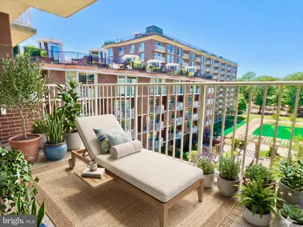 $225,000 | 520 N Street Southwest, Unit S522, Washington, DC 20024