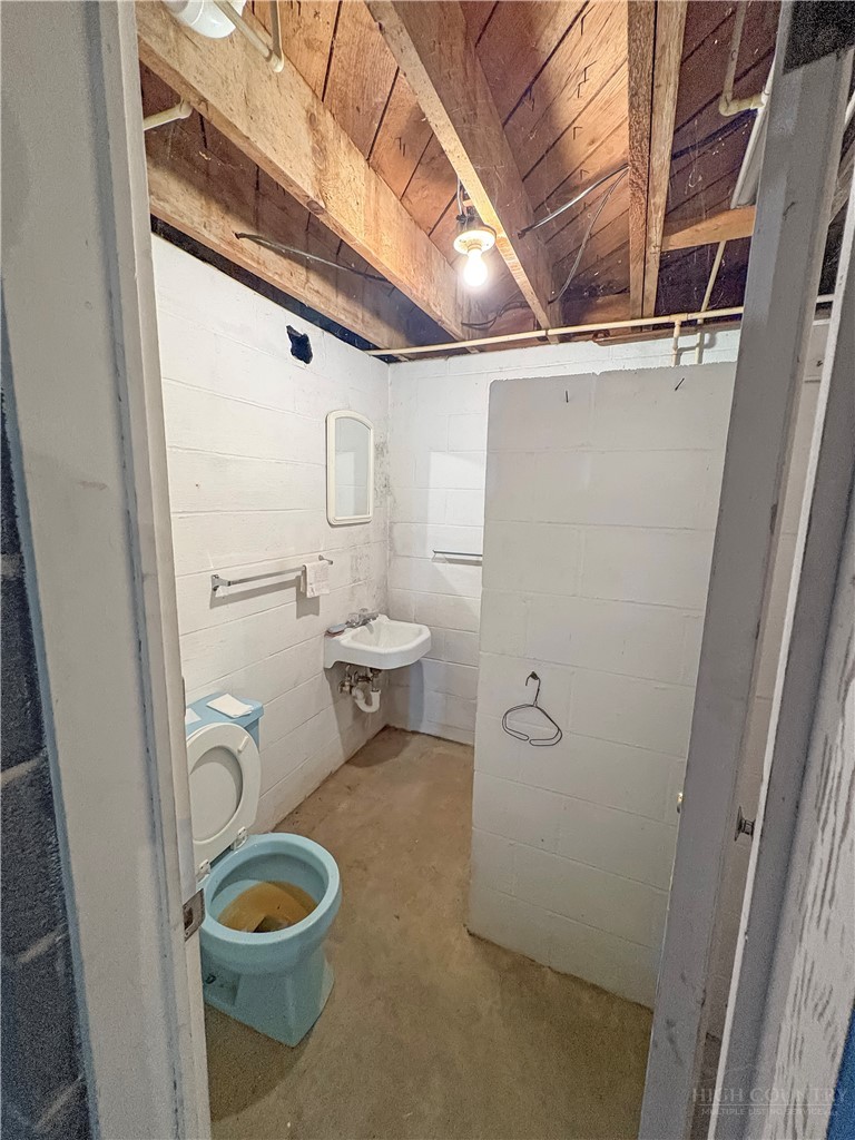 389 Chestnut Hill Road Crumpler, NC 28617 - Photo 34 of 35