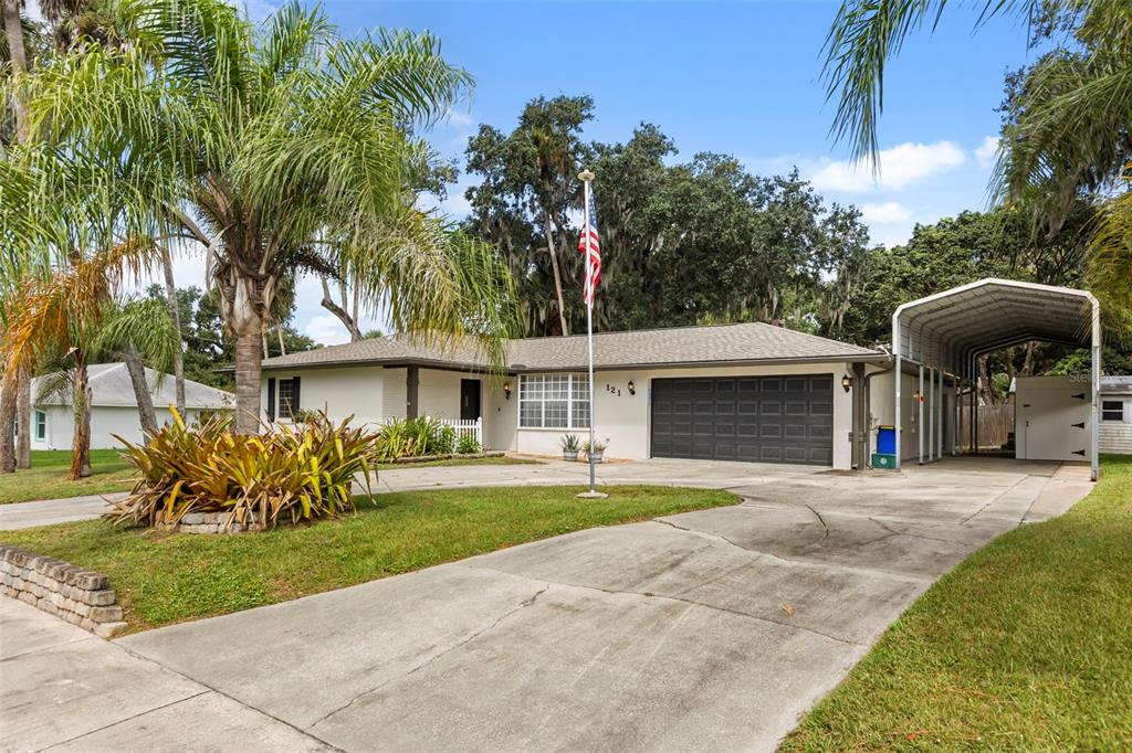 121 Oak Ridge Avenue Edgewater, FL 32132 - Photo 4 of 45 Gallery Image 4