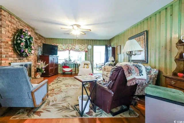 $649,900 | 404 13th Avenue South, Myrtle Beach, SC 29577