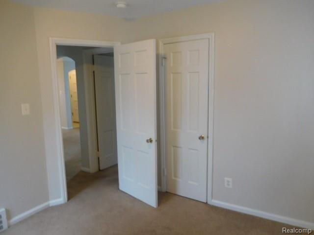 927 West Twelve Mile Road Royal Oak, MI 48073 - Photo 14 of 26