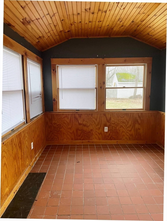 127 King Street Hanover, MA 02339 - Photo 23 of 32