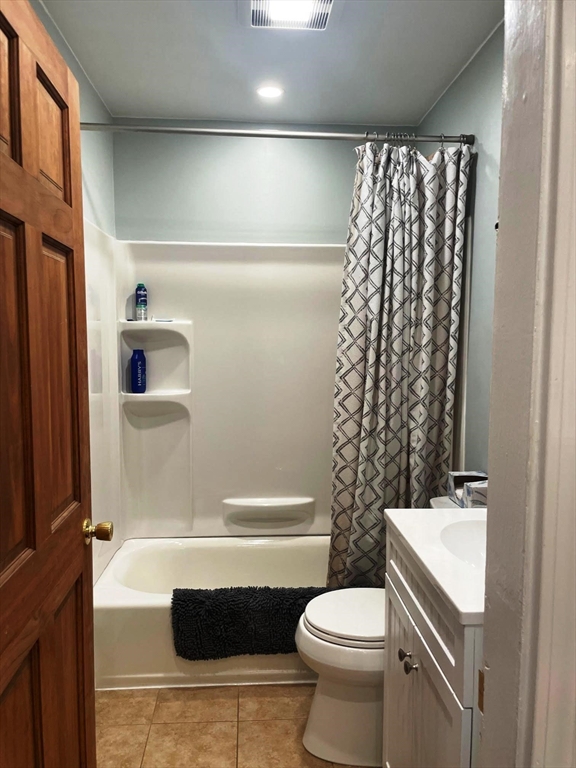 127 King Street Hanover, MA 02339 - Photo 10 of 32