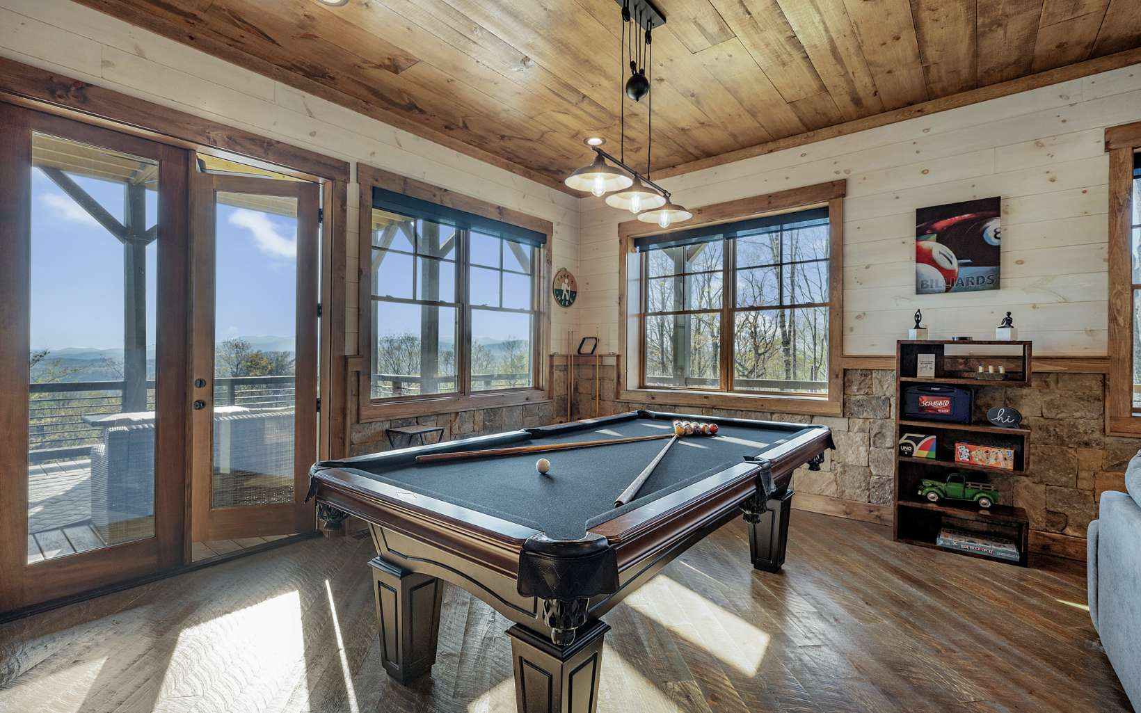 814 Overlook Drive Blue Ridge, GA 30513 - Photo 36 of 53 a room with furniture and windows