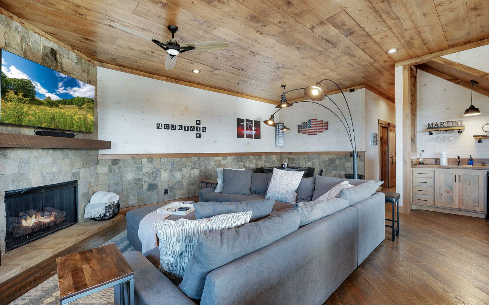 814 Overlook Drive Blue Ridge, GA 30513 - Photo 38 of 53 a living room with furniture and a fireplace