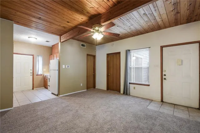 $1,395 | 3004 Speedway, Unit 2, Austin, TX 78705