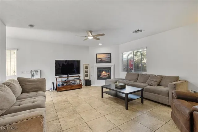 $450,000 | 8940 West Marmo Avenue, Las Vegas, NV 89148