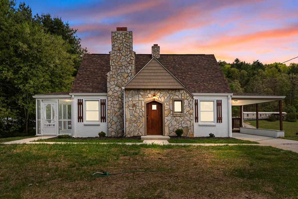 392 Green Valley Road Fries, VA 24330 - Photo 1 of 41 Gallery Image 1