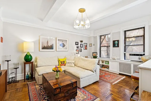 $859,000 | 170 West 81st Street, Unit 1D | Upper West Side