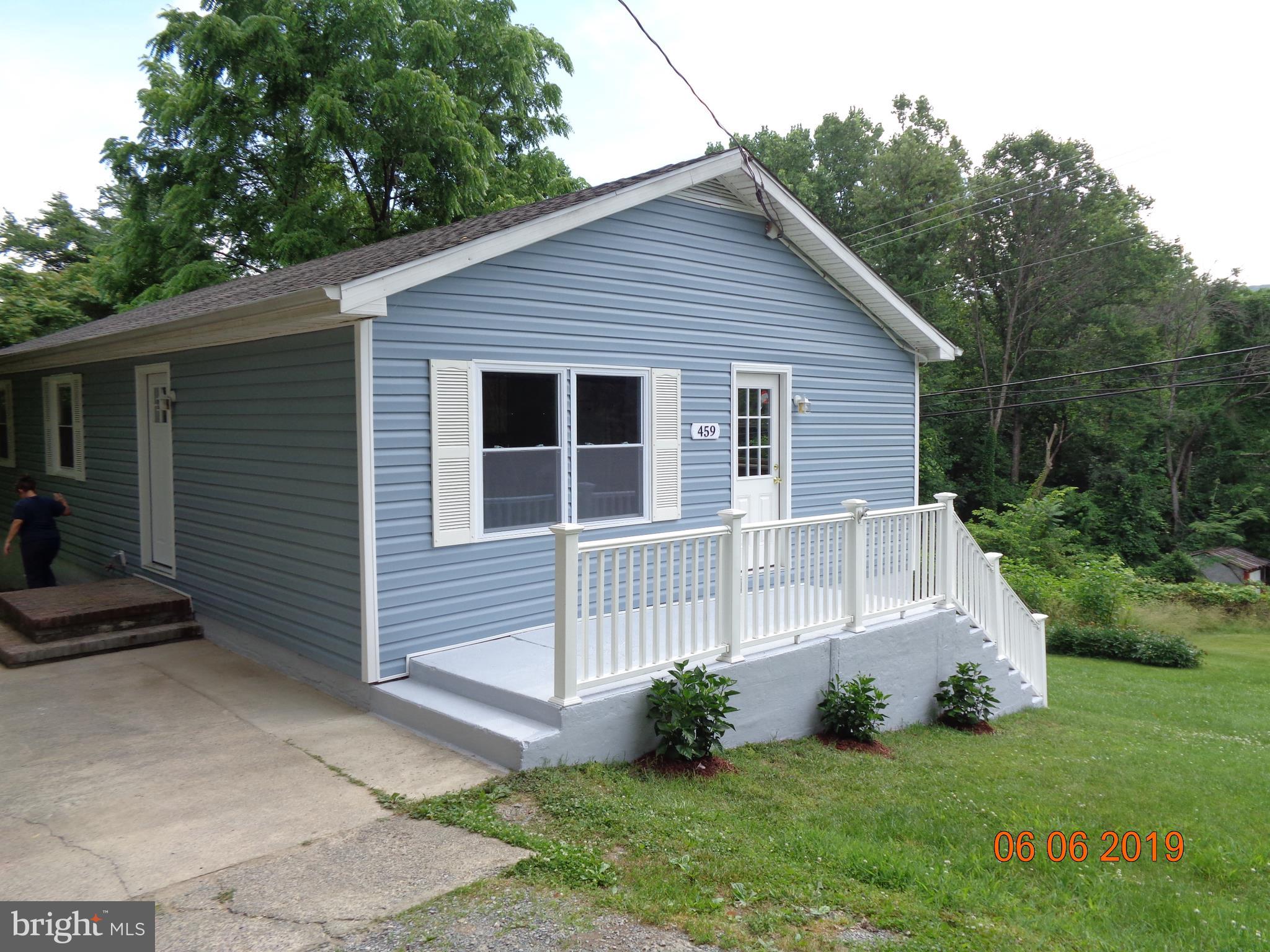459 Mountainside Road Harpers Ferry, WV 25425 - Photo 1 of 19 FRONT VIEW