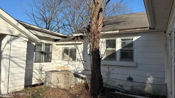 $135,000 | 1702 West Nettleton Avenue, Jonesboro, AR 72401