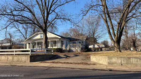 $135,000 | 1702 West Nettleton Avenue, Jonesboro, AR 72401