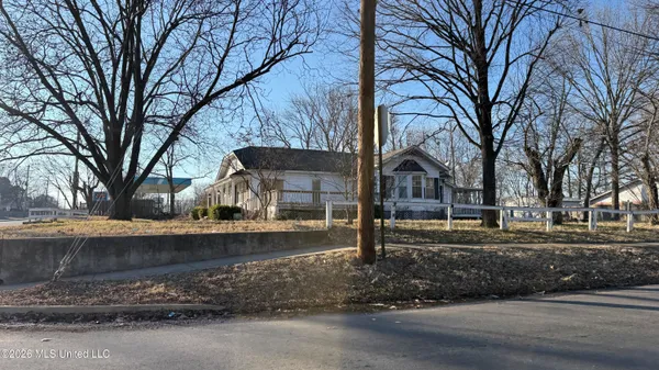 $135,000 | 1702 West Nettleton Avenue, Jonesboro, AR 72401