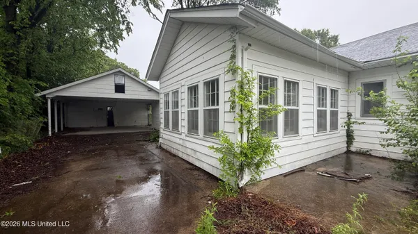 $99,900 | 1702 West Nettleton Avenue, Jonesboro, AR 72401